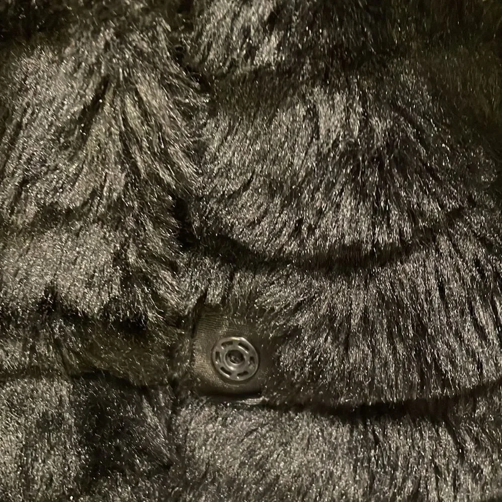 KAPOK Woman’s Black Faux Fur Coat With Faux Brown And Tan Trim Around The Neck